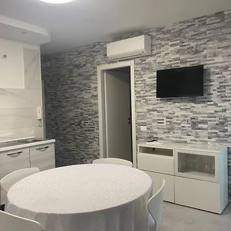 Incantevole 300m Dal Mare * ליגננו סביאדורו