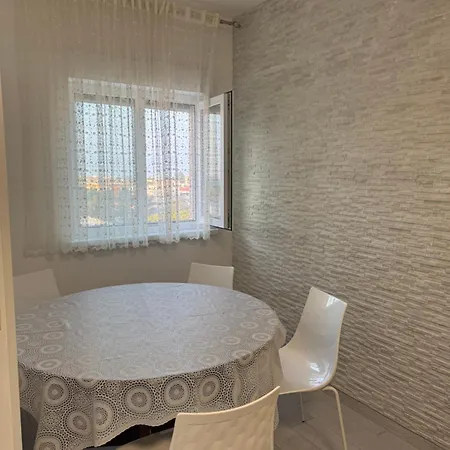 Incantevole 300m Dal Mare Апартаменты *
